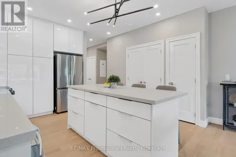 32 Brunel Road Huntsville ON P1H 1P5
