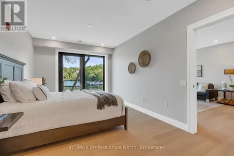 32 Brunel Road Huntsville ON P1H 1P5