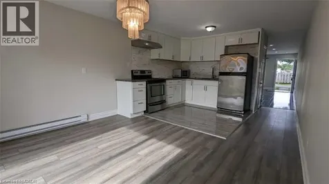 8646 Willoughby Drive Niagara Falls ON L2G 6X7