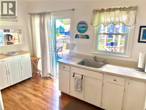 322 Oxford Avenue Crystal Beach ON L0S 1B0