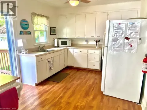 322 Oxford Avenue Crystal Beach ON L0S 1B0