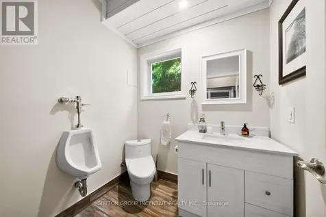 1277 Sunnidale Road Springwater ON L4M 4S4