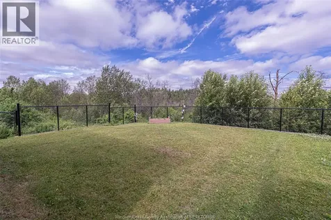 229 Macalister Boulevard Guelph ON N1G 0G8