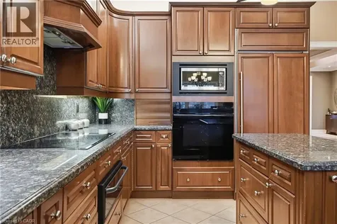 4184 Arbourfield Drive Burlington ON L7M 4A5