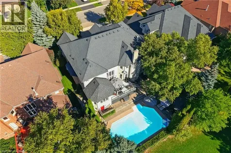 4184 Arbourfield Drive Burlington ON L7M 4A5