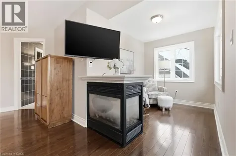 4184 Arbourfield Drive Burlington ON L7M 4A5