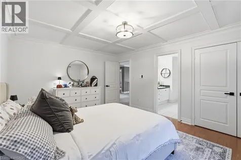 4184 Arbourfield Drive Burlington ON L7M 4A5