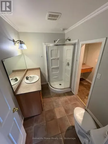 1426 Victoria Street North Kitchener ON N2B 3E2