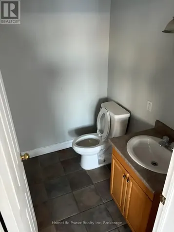 1426 Victoria Street North Kitchener ON N2B 3E2