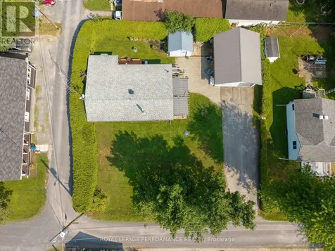 21052 Birch Avenue South Glengarry ON K0C 1N0