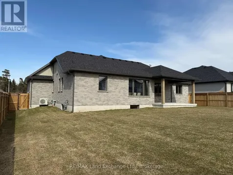 920 Bogdanovic Way Huron-kinloss ON N2Z 0H3