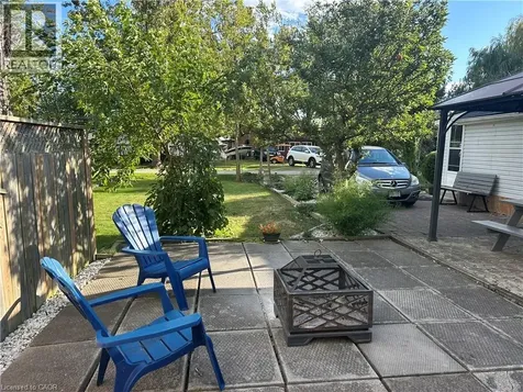 17 Maple Lane Selkirk ON N0A 1P0
