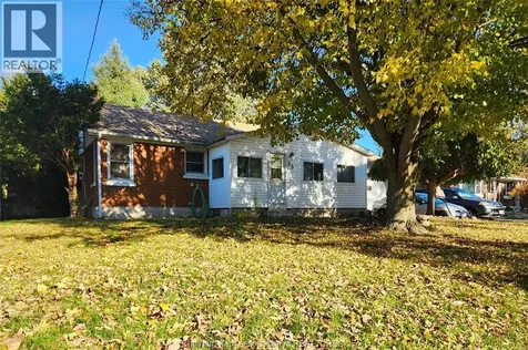 33 John Street Chatham ON N7M 5B5