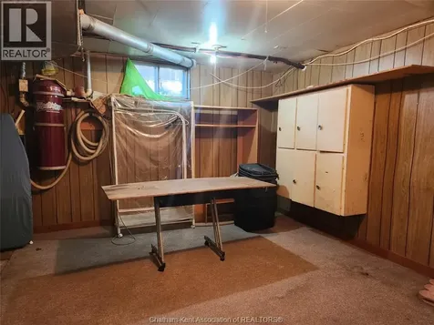 33 John Street Chatham ON N7M 5B5