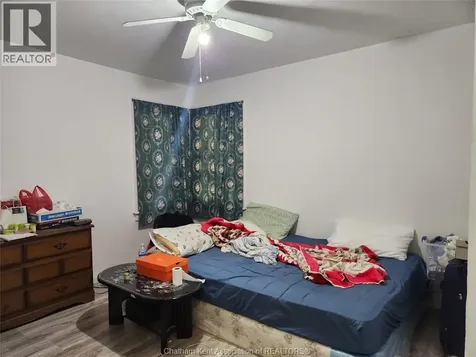 33 John Street Chatham ON N7M 5B5