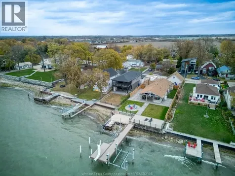 1512 Goodview Avenue Amherstburg ON N9V 1S9