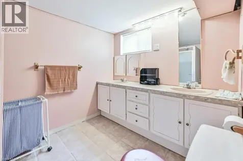 641 Limeridge Road East Hamilton ON L8W 1A2