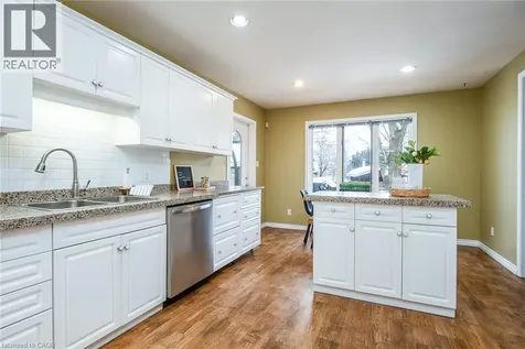 372 Gatestone Boulevard Waterloo ON N2T 2J6