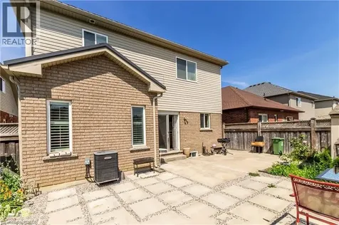 252 Thorner Drive Hamilton ON L8V 2M7