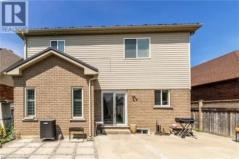252 Thorner Drive Hamilton ON L8V 2M7