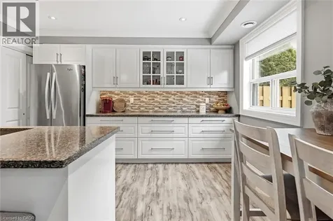 469 Claridge Road Burlington ON L7N 2S1