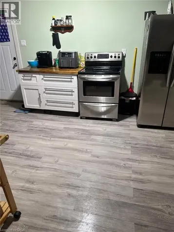 162 Brock Street North Sarnia ON N7T 5Z1