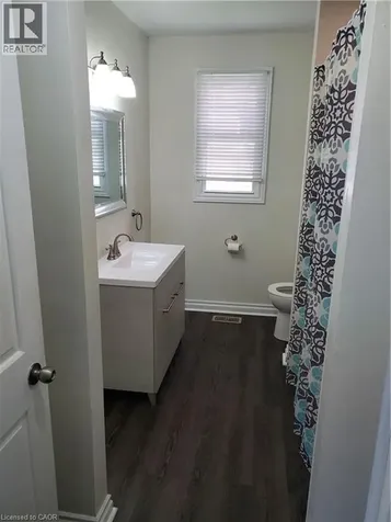 162 Brock Street North Sarnia ON N7T 5Z1