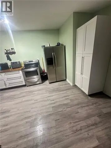 162 Brock Street North Sarnia ON N7T 5Z1
