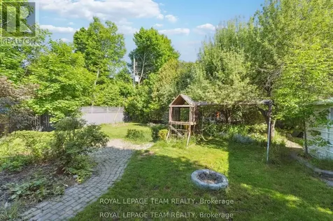 2353 Georgina Drive Ottawa ON K2B 7M6