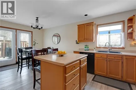 15 Erin Court Aylmer ON N5H 3G6