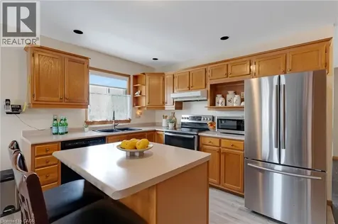 15 Erin Court Aylmer ON N5H 3G6
