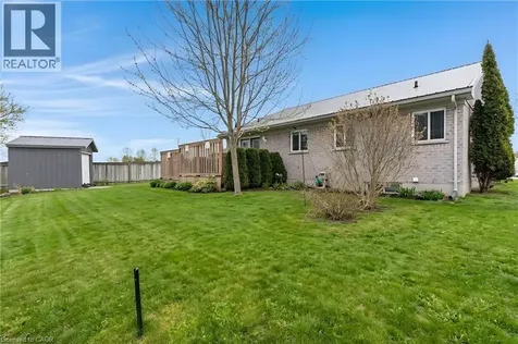 15 Erin Court Aylmer ON N5H 3G6