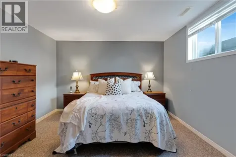 15 Erin Court Aylmer ON N5H 3G6