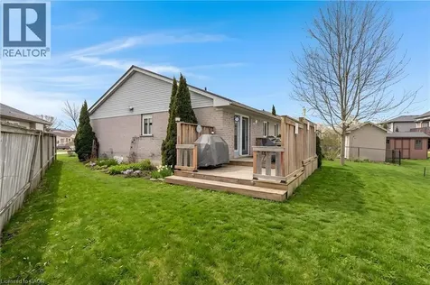 15 Erin Court Aylmer ON N5H 3G6