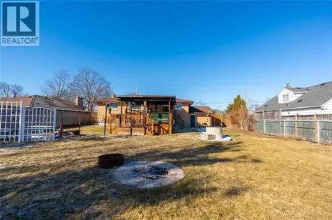 1146 O'rae Avenue Sarnia ON N7S 3G9