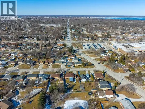 1146 O'rae Avenue Sarnia ON N7S 3G9