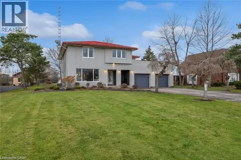 1321 Niagara Parkway Fort Erie ON L2A 5M4