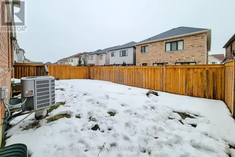 80 Larry Crescent Haldimand ON N3W 0B2