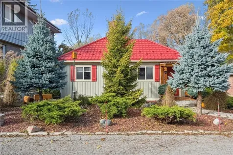 32 Holly Trail Puslinch ON N3C 2V4