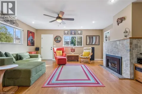 32 Holly Trail Puslinch ON N3C 2V4