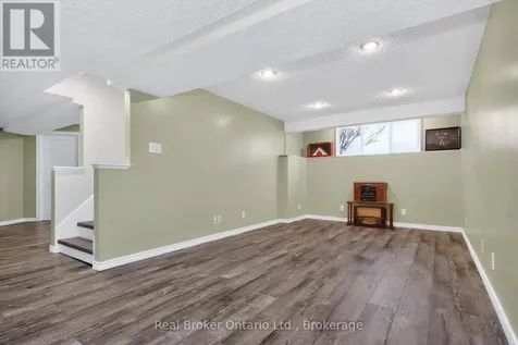 44 Byrnes Crescent Penetanguishene ON L9M 1V9