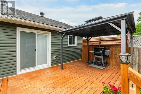 44 Byrnes Crescent Penetanguishene ON L9M 1V9