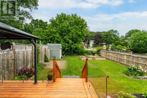 44 Byrnes Crescent Penetanguishene ON L9M 1V9
