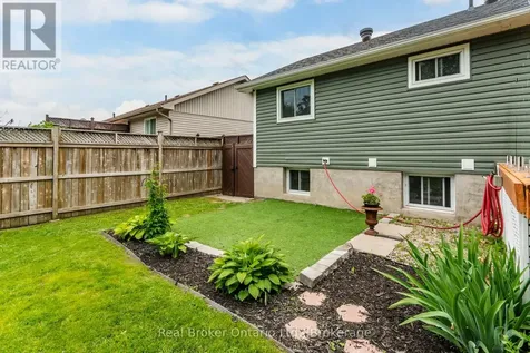 44 Byrnes Crescent Penetanguishene ON L9M 1V9