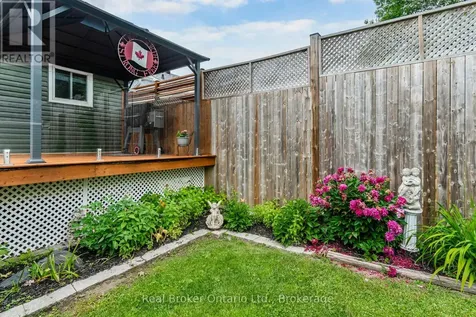 44 Byrnes Crescent Penetanguishene ON L9M 1V9