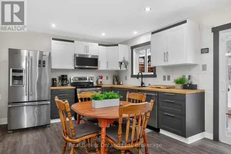 44 Byrnes Crescent Penetanguishene ON L9M 1V9
