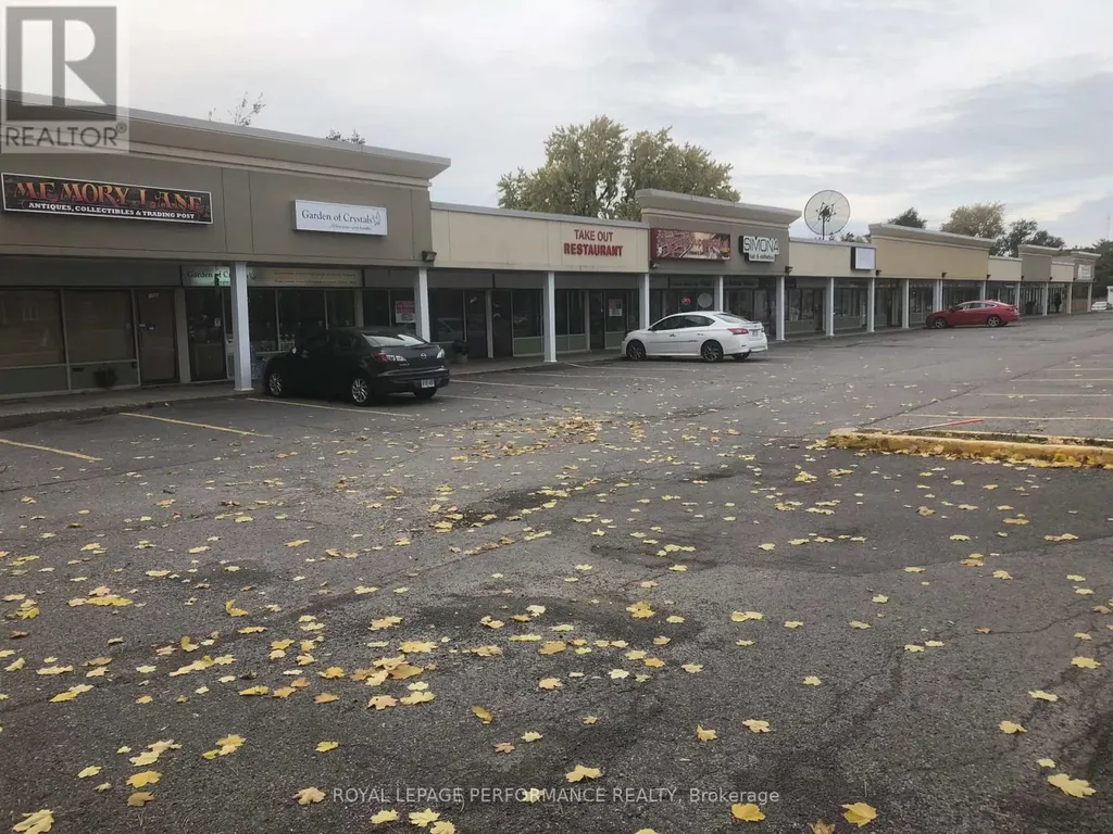 1754A Montreal Road Ottawa ON K1J 6N3