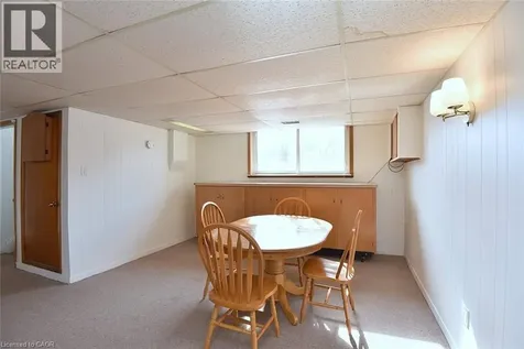 409 Tennyson Drive Oakville ON L6L 3Z2