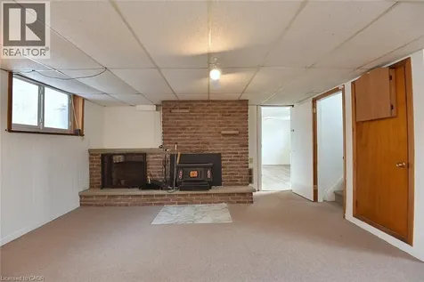 409 Tennyson Drive Oakville ON L6L 3Z2