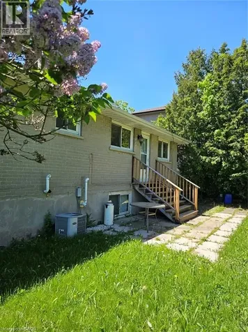 409 Tennyson Drive Oakville ON L6L 3Z2